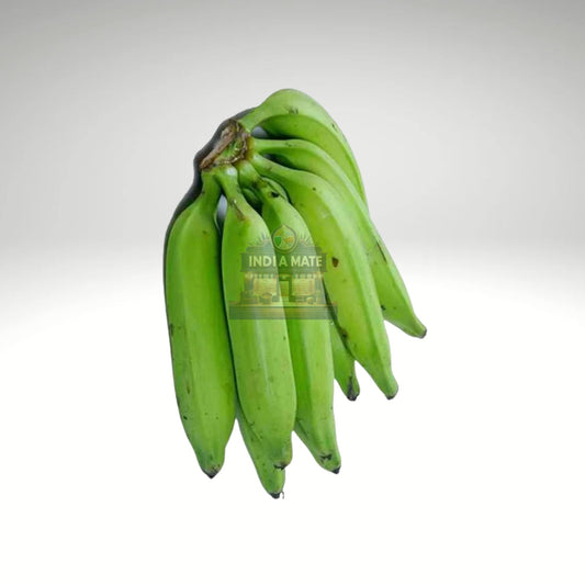 Fresh Green Plantain Banana (Pachakkaya) – Raw Kerala banana used in traditional South Indian recipes.